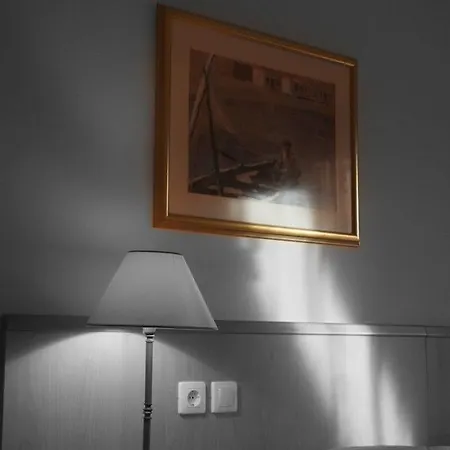 Hotel Saronis 3*