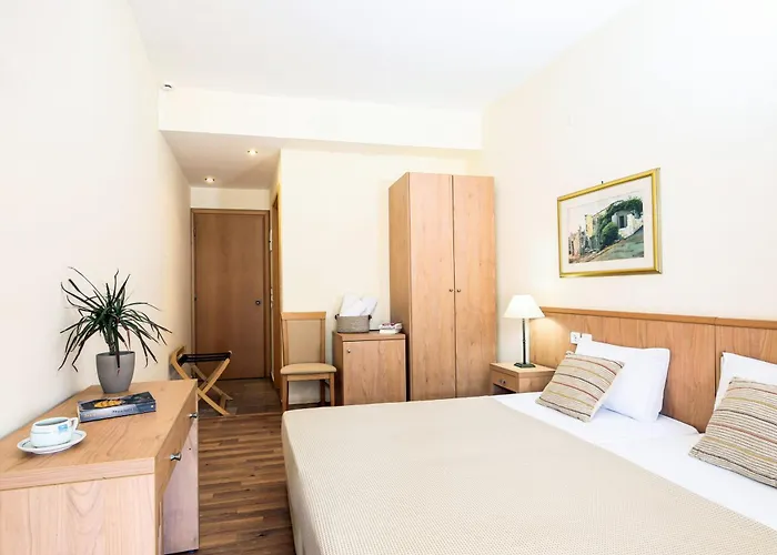 Hotel Saronis Epidaurus